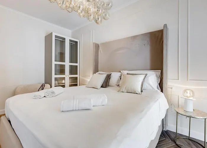 Vatican Design - New! Apartment